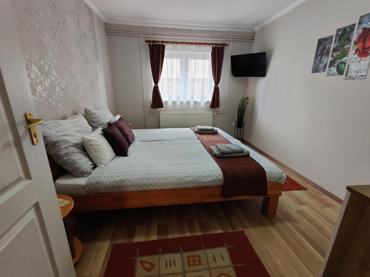 Katalin Apartmanhaz Мисколк Екстериор снимка