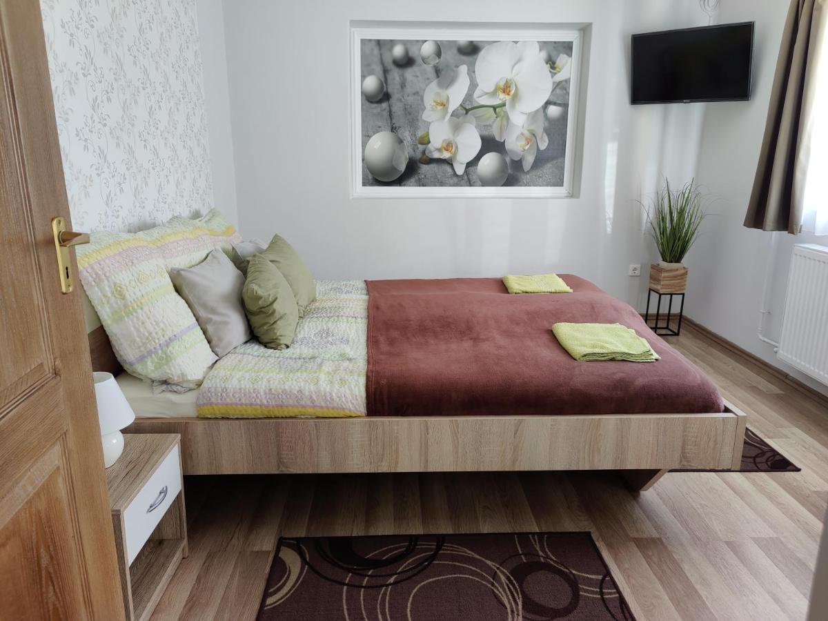 Katalin Apartmanhaz Мисколк Екстериор снимка