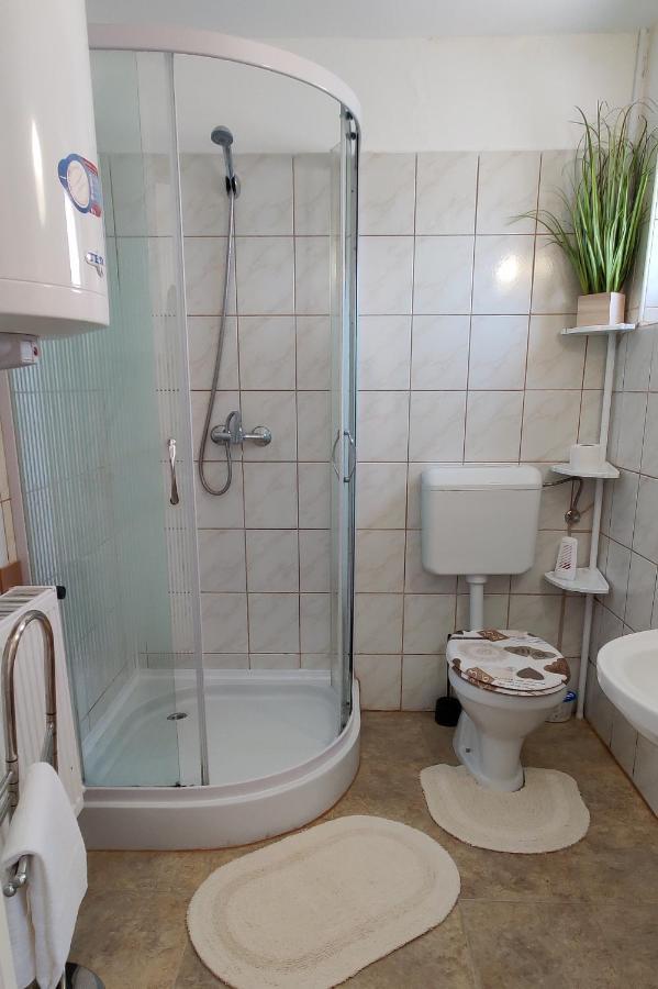 Katalin Apartmanhaz Мисколк Екстериор снимка